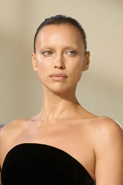 Look 69